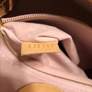 Louis Vuitton Handbag With Receipt